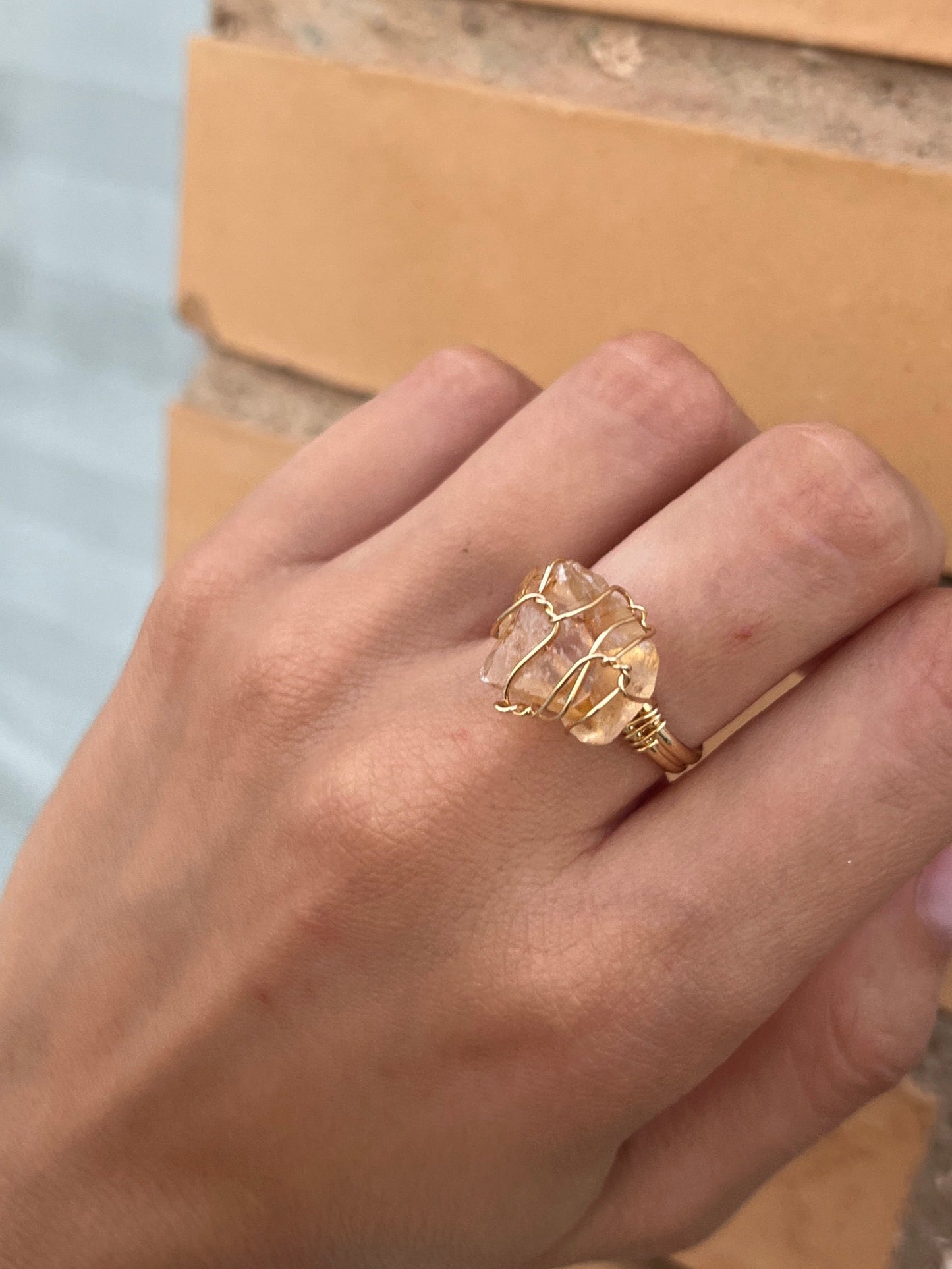 Miel Ring – Raw Honey-Hued Natural Stone
