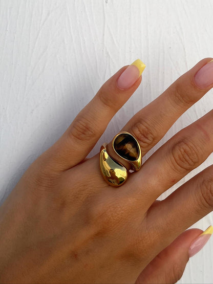 Two Sienna Rings displayed together on ceramic tray

